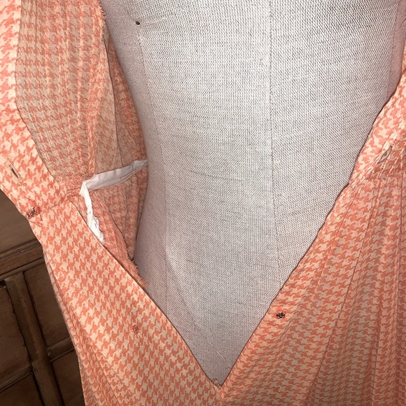 1950s Peach Houndstooth Dress - Picture 6 of 8
